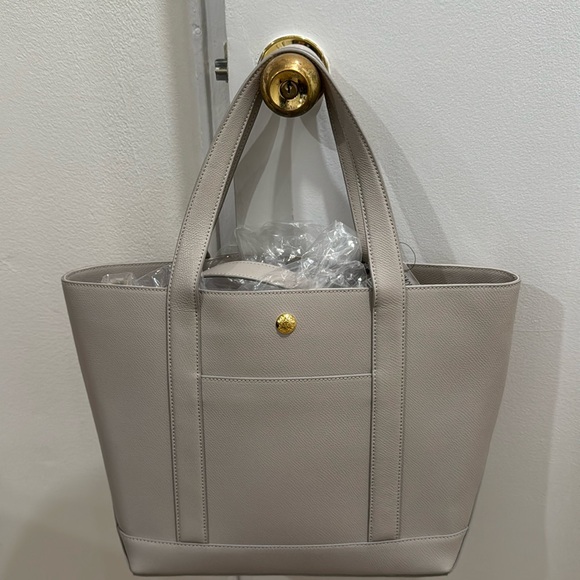 Veronica Beard Handbags - NWOT Veronica Beard Goody Grand Bag